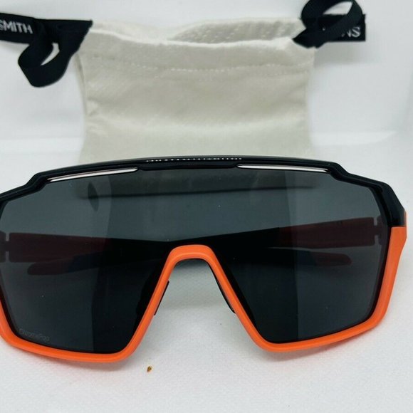 Smith SHIFT MAG Black Cinder/Chromapop Black 99/1/125 unisex Sunglasses - Picture 4 of 8